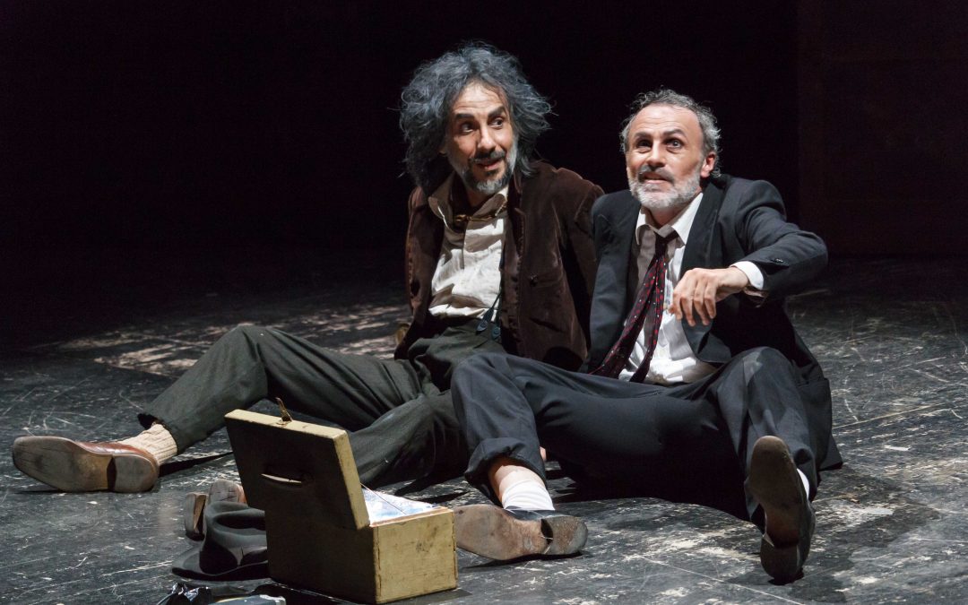 Giovane di San Cataldo si laurea con una tesi sul teatro di Rino Marino